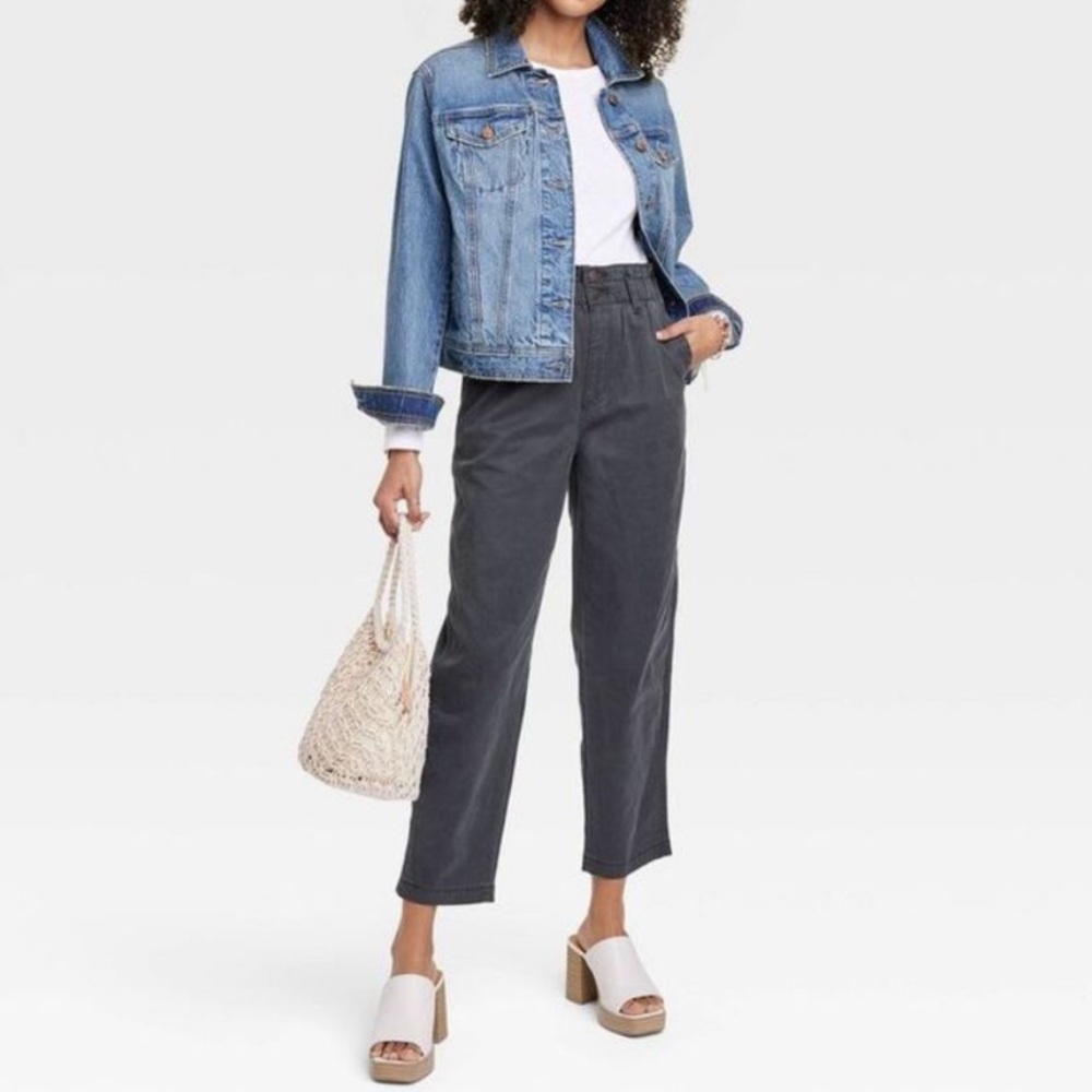 Universal Thread Black Wash Super High Rise Taper Ankle Jeans